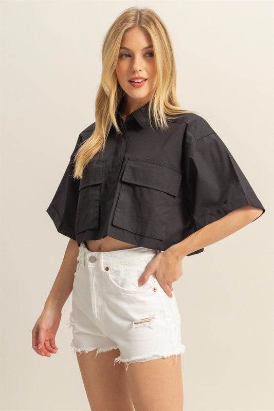 Front Pockets Crop Shirt with Poplin Fabric and Collared Neck - Akana Style