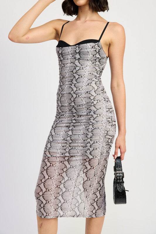 RUCHED BODYCON MIDI DRESS - Akana Style