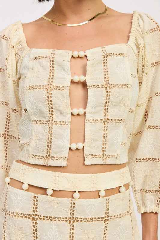 EMBROIDERED CROPPED TOP WITH BEAD FRONT