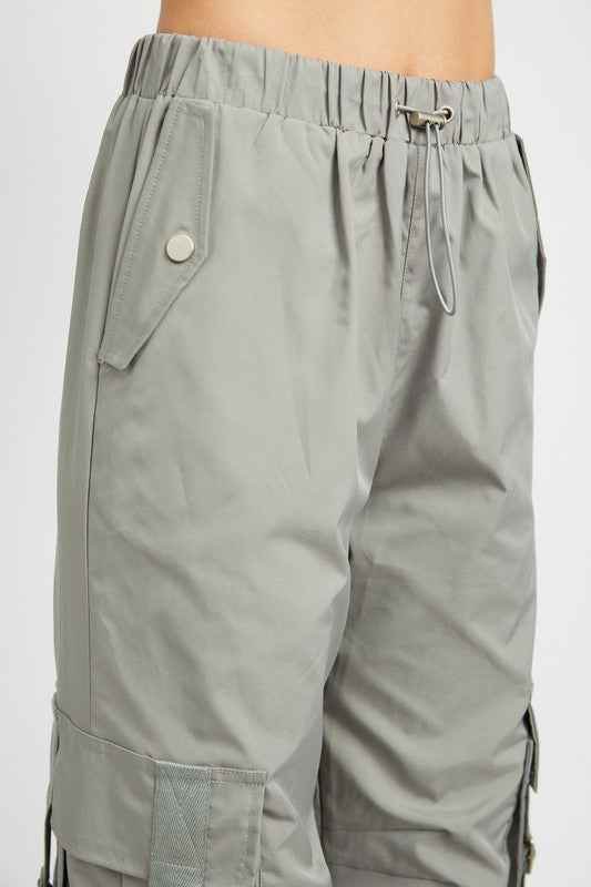 CARGO PARACHUTE PANTS - Akana Style