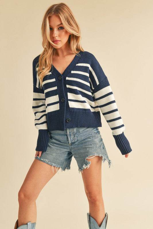 Latoya Knitted Cardigan - Cozy, Stylish Knitwear for Every Occasion - Akana Style