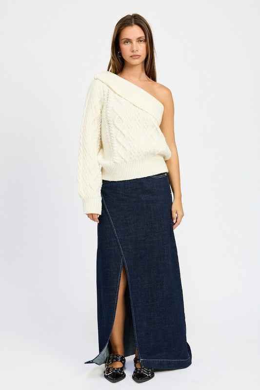 OVERSIZED ONE SHOULDER SWEATER - Akana Style