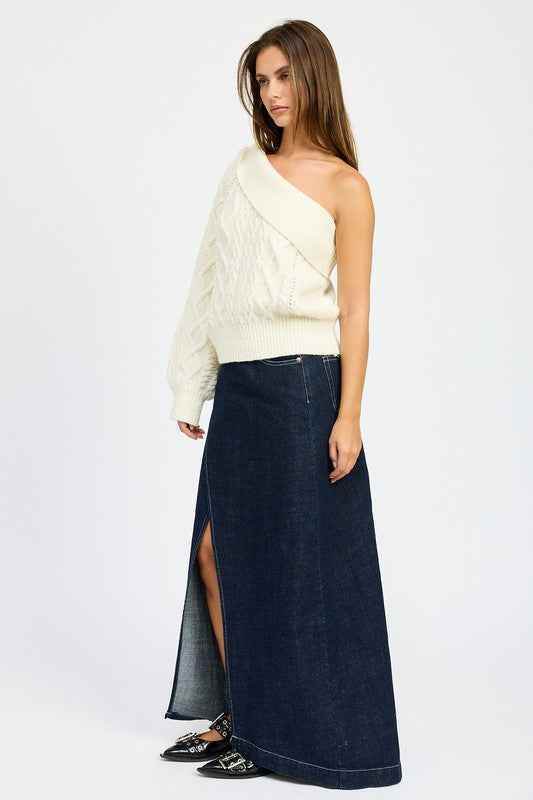 OVERSIZED ONE SHOULDER SWEATER - Akana Style