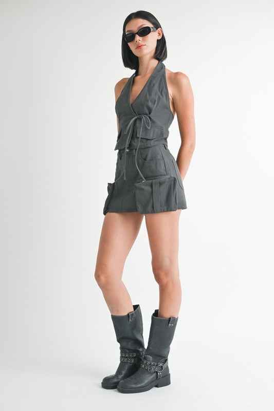 Wrapped Halter Neck Top - Stylish and Versatile for Any Occasion - Akana
