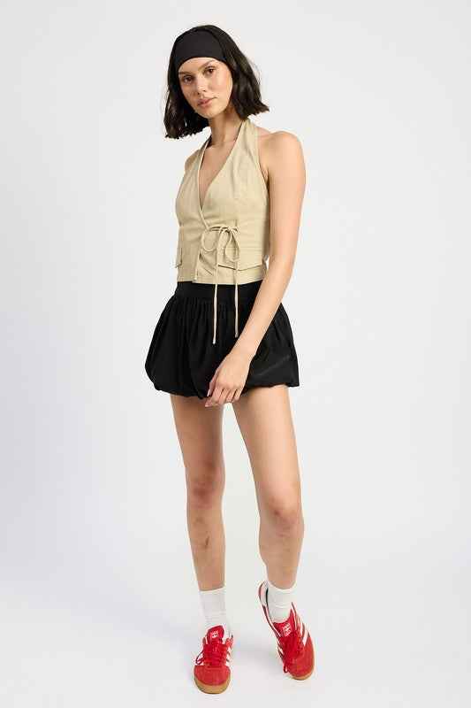 Wrapped Halter Neck Top - Stylish and Versatile for Any Occasion - Akana