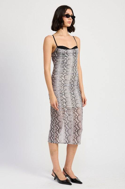 RUCHED BODYCON MIDI DRESS - Akana Style