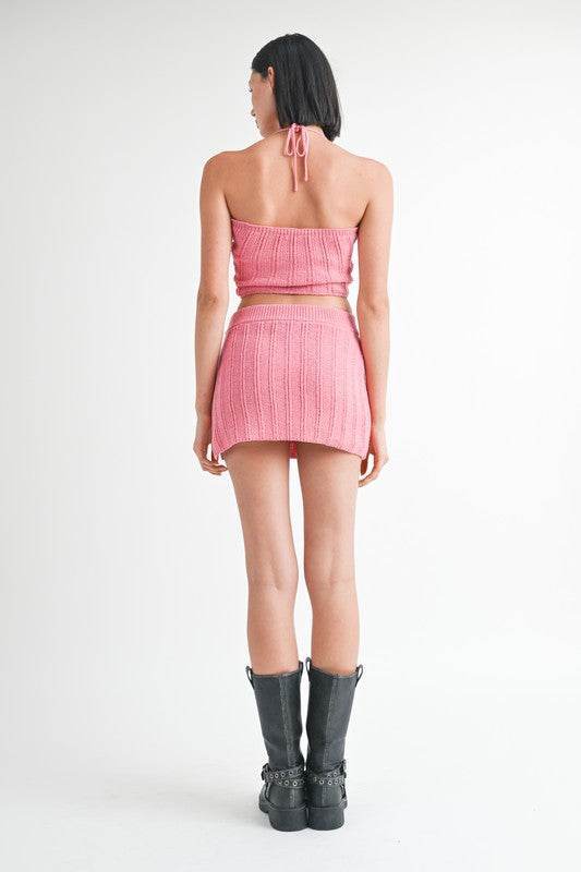 HALTER NECK KNITTED CROPPED TOP - Akana Style