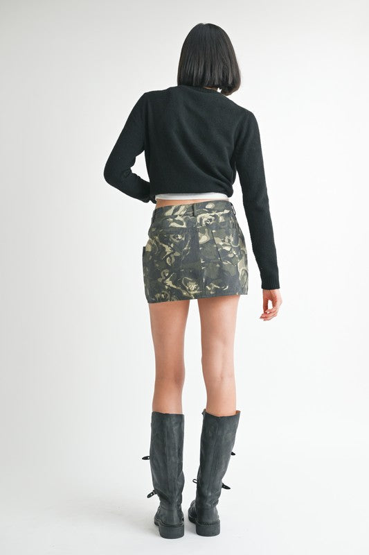 WRAPPED MINI SKIRT WITH BUTTON - Akana