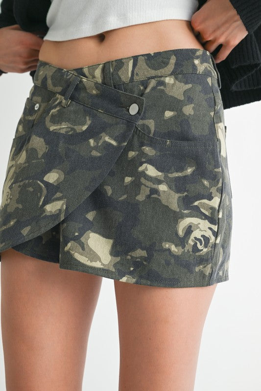 WRAPPED MINI SKIRT WITH BUTTON - Akana