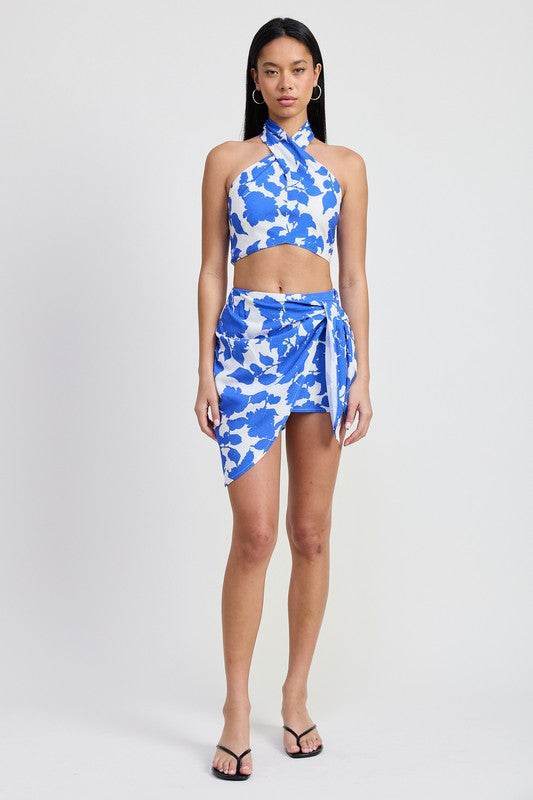 CROPPED FLORAL HALTER NECK TOP - Akana Style