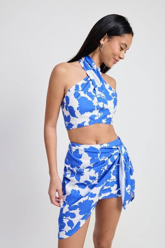 CROPPED FLORAL HALTER NECK TOP - Akana Style