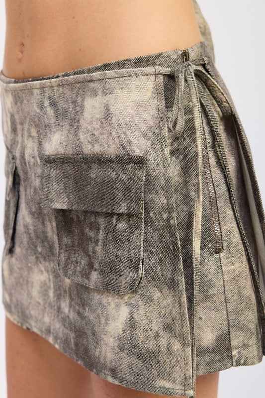 MINI LOW WAIST FRONT POCKET WRAP SKORT