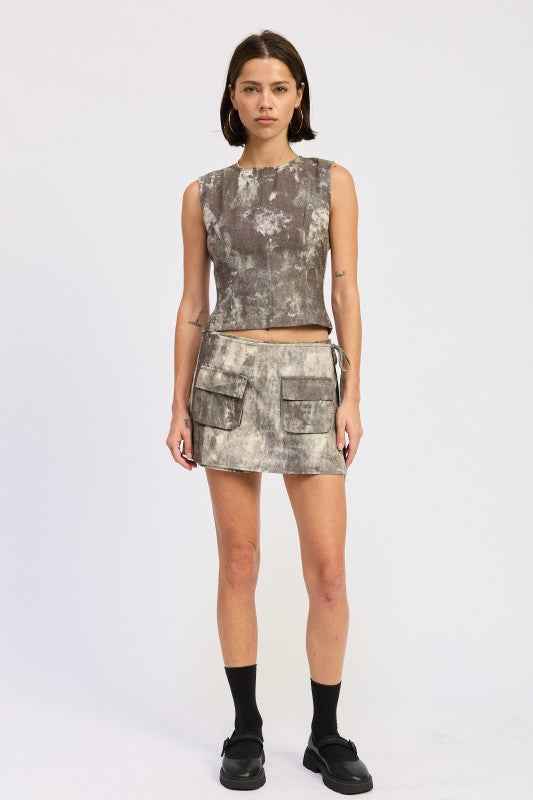 MINI LOW WAIST FRONT POCKET WRAP SKORT