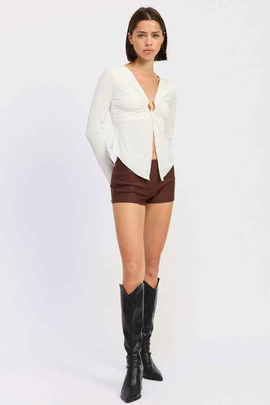 LONG SLEEVE FRONT RING RUCHED TOP