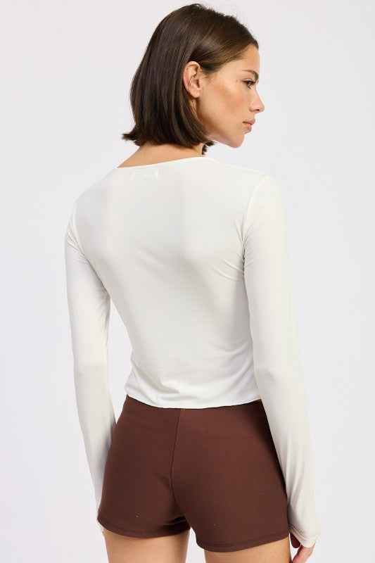 LONG SLEEVE FRONT RING RUCHED TOP