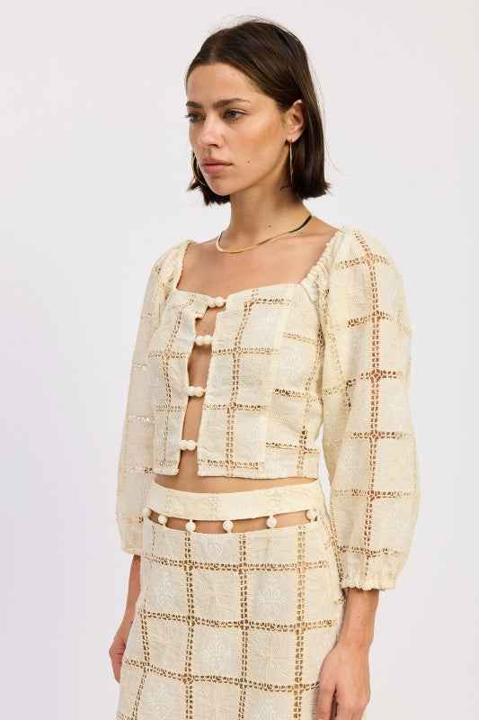 EMBROIDERED CROPPED TOP WITH BEAD FRONT