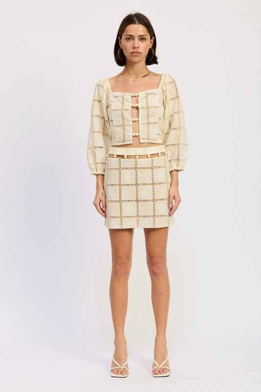 EMBROIDERED CROPPED TOP WITH BEAD FRONT