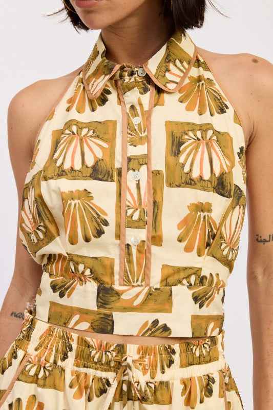 HIGH COLLARED BACKLESS HALTER TOP