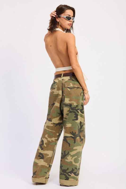 HALTER BACKLESS SCARF TOP