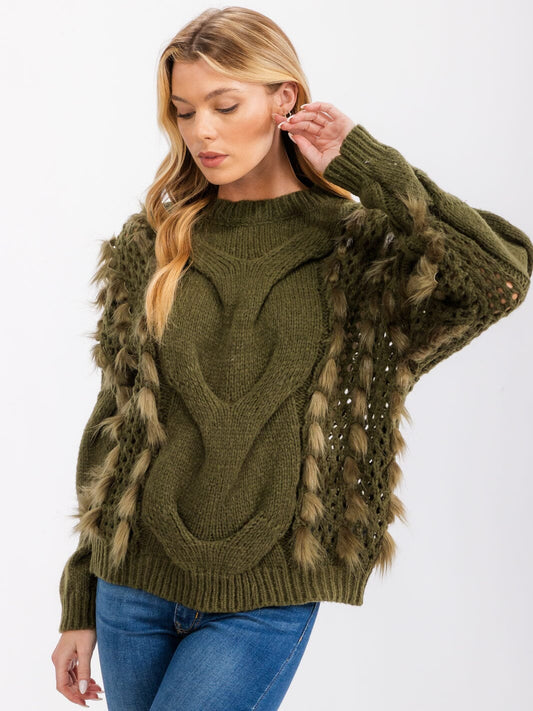 PULLOVER KNIT SWEATER