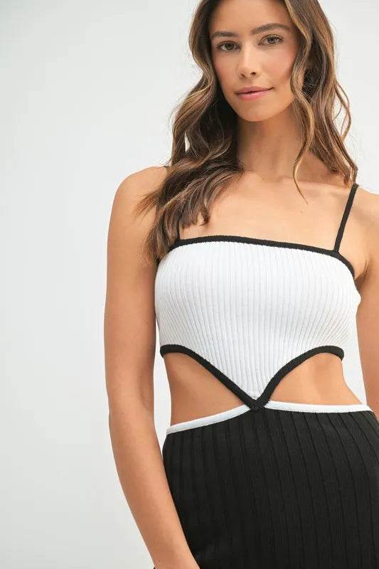 Ribbed Knit Color Block Dress with Cutout - Stylish Midi Dress - Akana Style