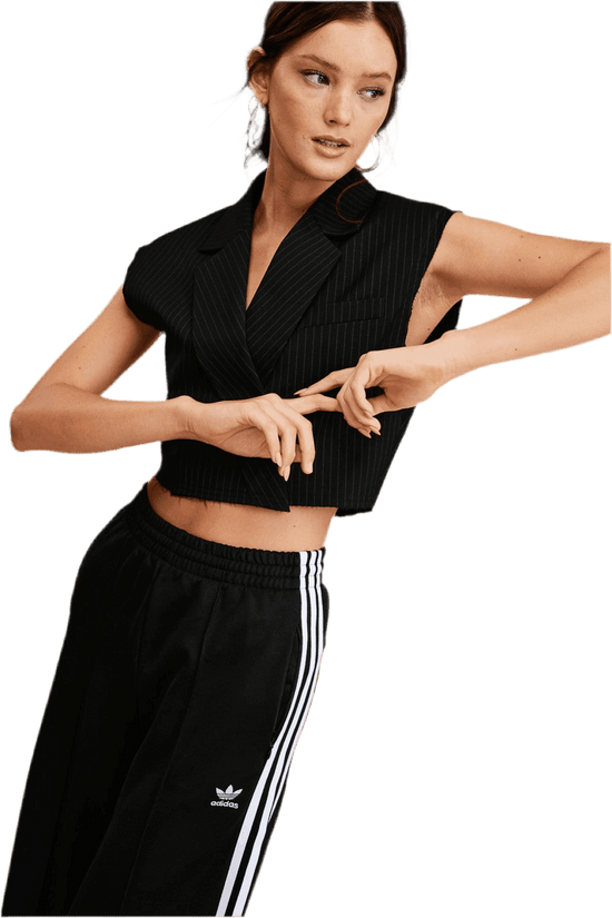 Black Tailored Vest for a Sharp and Stylish Look - Akana Style