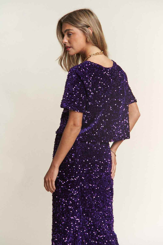 Sequin Crop T-Shirt: Trendy Short Sleeve Style for Summer Fashion - Akana Style
